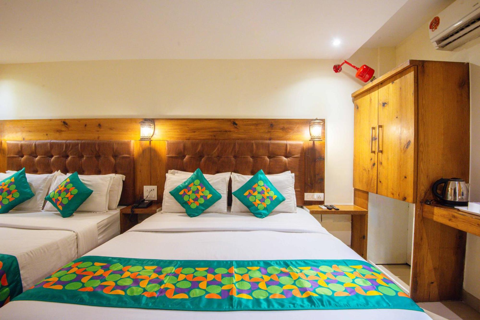 Treebo Anam International Hotel Mumbai Exterior photo