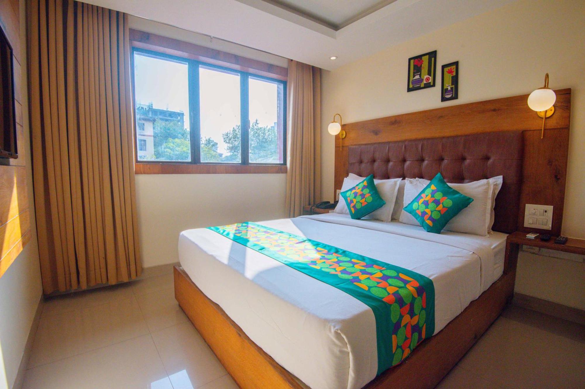 Treebo Anam International Hotel Mumbai Exterior photo